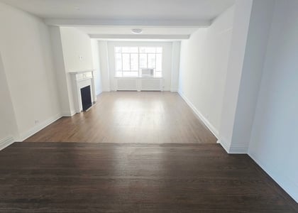 5 Avenue - Photo 1