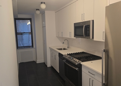 5 Avenue - Photo 1