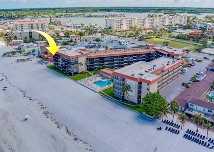 17580 Gulf Boulevard - Photo 1