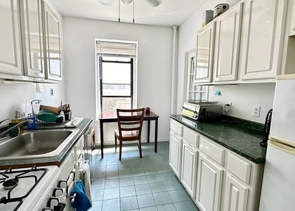  East 83rd Street - Photo 1