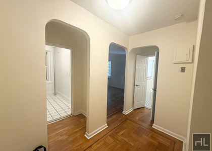 Jane Street - Photo 1
