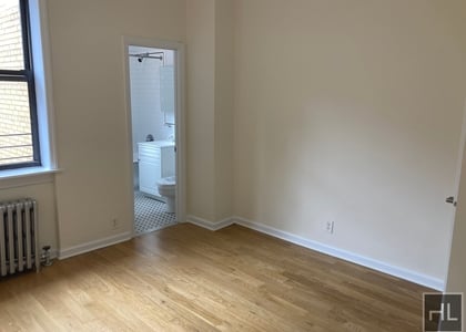 West 45 Street - Photo 1
