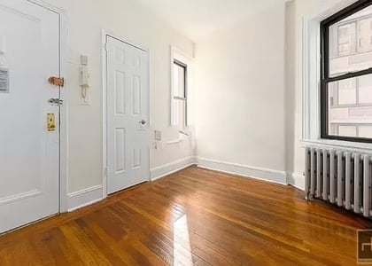 East 38 Street - Photo 1