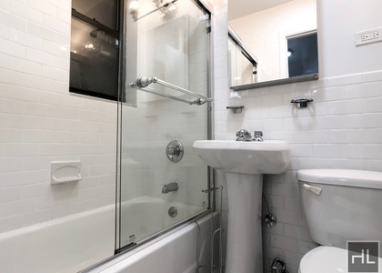 East 89 - Photo 1