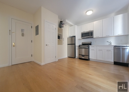 West 45 Street - Photo 1