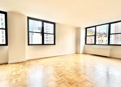 East 49 Street - Photo 1