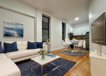 29 West 12th Street - Photo 1