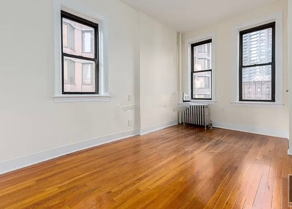 East 38 Street - Photo 1