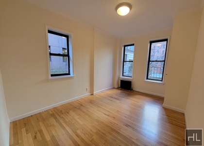 East 38 Street - Photo 1