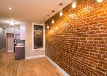 1319 Halsey Street - Photo 1