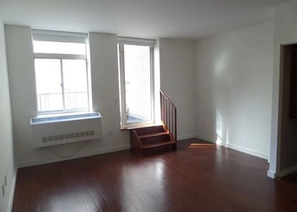 John Street - Photo 1
