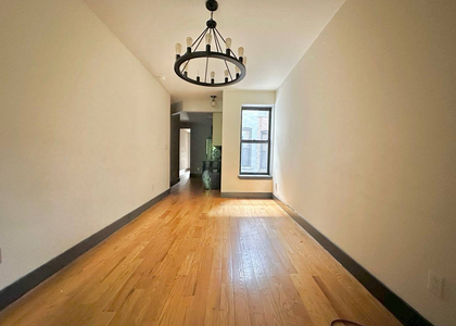 1706 Gates Avenue - Photo 1