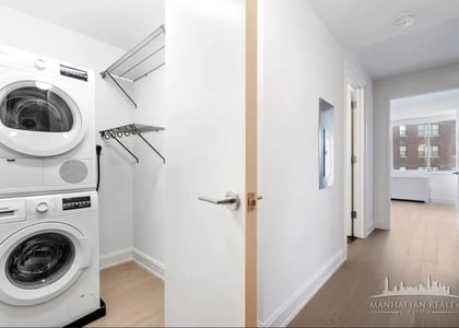 East 54th Street - Photo 1