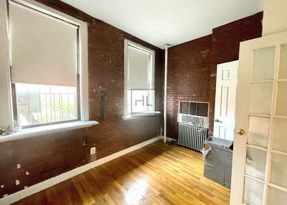 E 3rd St - Photo 1