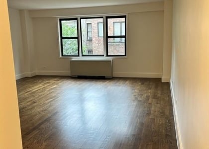 East 63rd Street - Photo 1