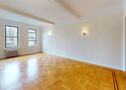 East 92 Street - Photo 1