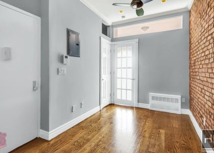 East 5 Street - Photo 1