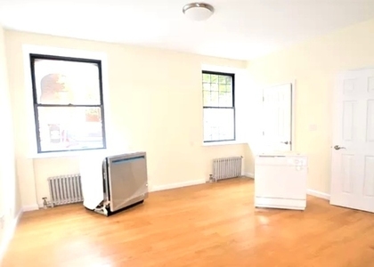 West 45 Street - Photo 1