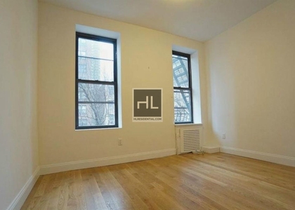 1 Avenue - Photo 1