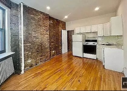 E 3rd St - Photo 1