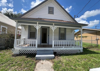 1936 W Cherry Street - Photo 1