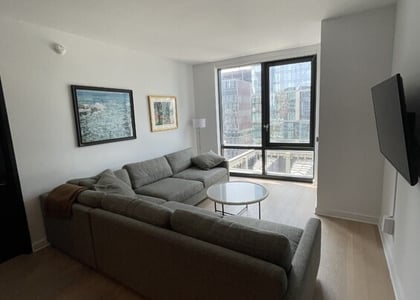 21 West End Avenue - Photo 1