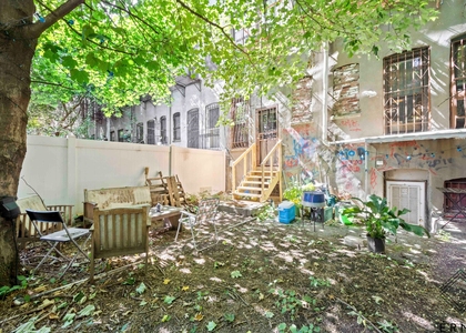 1050 Putnam Avenue - Photo 1