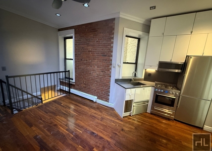 West 103 Street - Photo 1