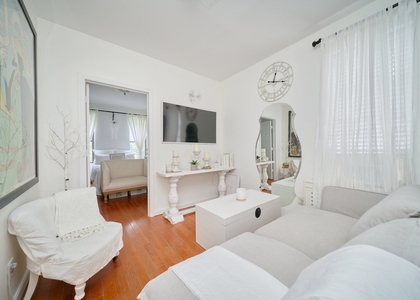 248 E 90th Street - Photo 1