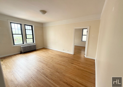 West 10th Street - Photo 1
