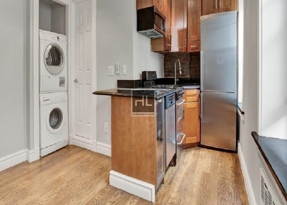 West 53 Street - Photo 1