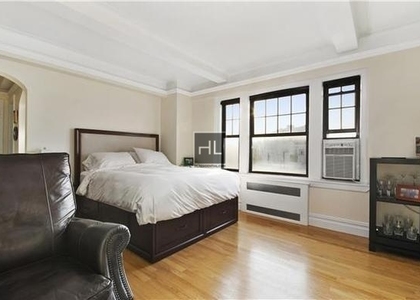 Christopher Street - Photo 1