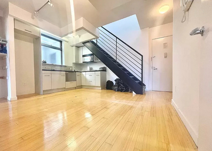 Avenue C - Photo 1