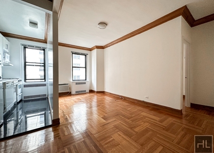 East 78 Street - Photo 1