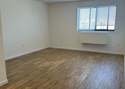 31-72 31st Street - Photo 1