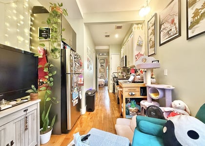 865 Greene Avenue - Photo 1