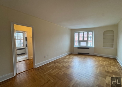 Jane Street - Photo 1