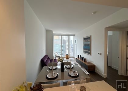 East 44th Street - Photo 1