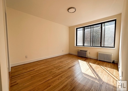 York Avenue - Photo 1