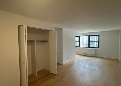 East 39th Street - Photo 1