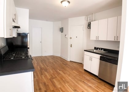 E 89 St - Photo 1