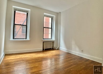 First Avenue - Photo 1