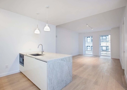 15 W 61st Street - Photo 1