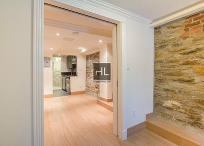 West 53 Street - Photo 1