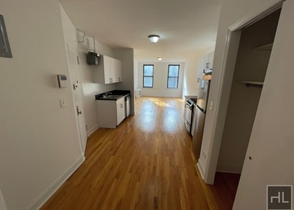 E 89 St - Photo 1