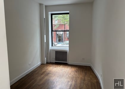 East 89 - Photo 1