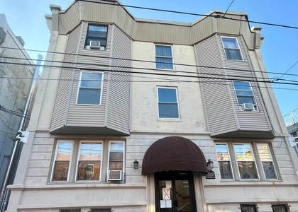 1912 S 17th Street - Photo 1