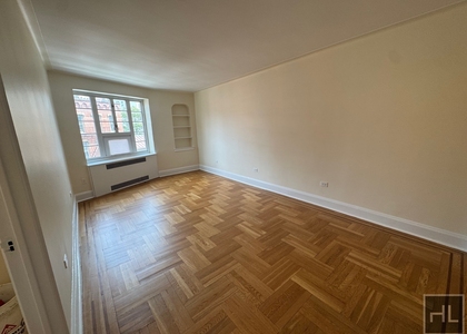 Jane St - Photo 1