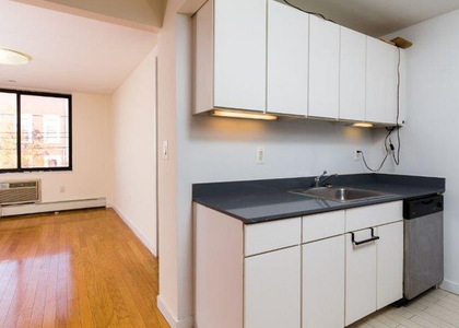 924 Metropolitan Avenue - Photo 1