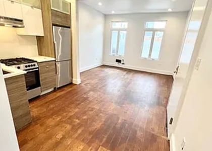 38 Catherine St. 1R - Photo 1
